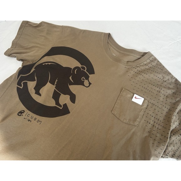 Nike Khaki Men's Chicago Cubs Statement Max90 Pocket T-Shirt Beige Size XL - Picture 1 of 9